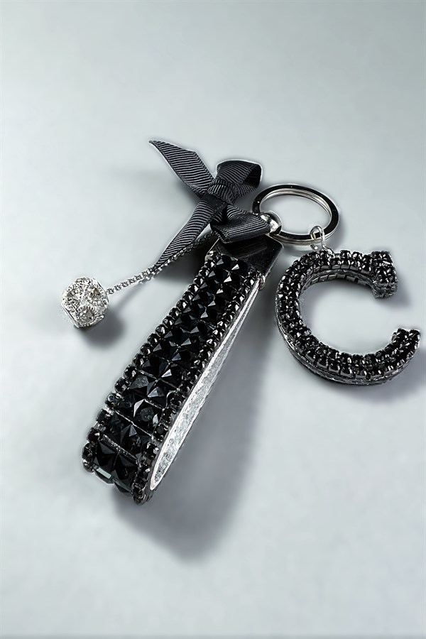 Siyah Bagetli Anahtarlık & Siyah C Harf & Gümüş Minik Top & Siyah Kurdela