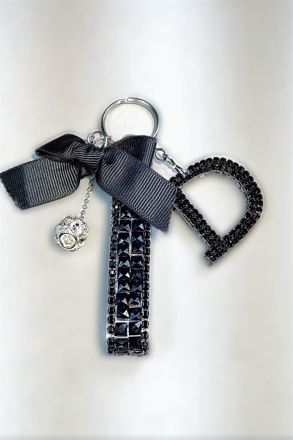 Siyah Bagetli Anahtarlık & Siyah D Harf & Gümüş Minik Top & Siyah Kurdela
